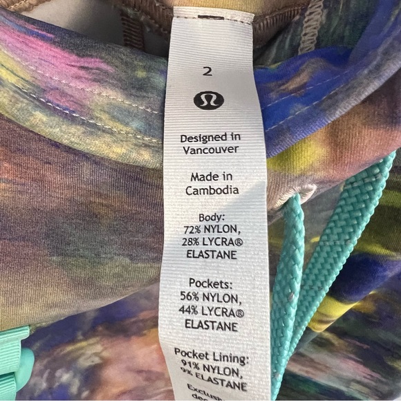 Lululemon Cargo Super-High-Rise Hiking Tight 25" Size 2 ALNM Altered Multi-Color - Picture 6 of 10